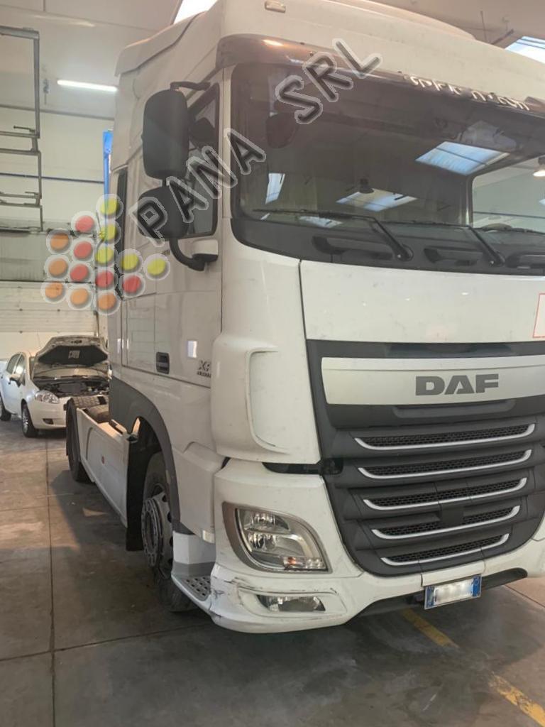 DAF XF 460 (Categoria: Trattori stradali)