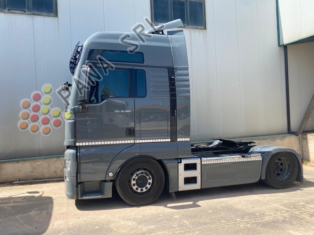 MAN TGX 18 480 (Categoria: Trattori stradali)