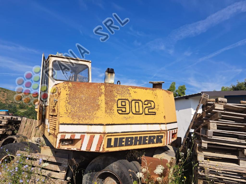 LIEBHERR 902 (Categoria: Escavatori)