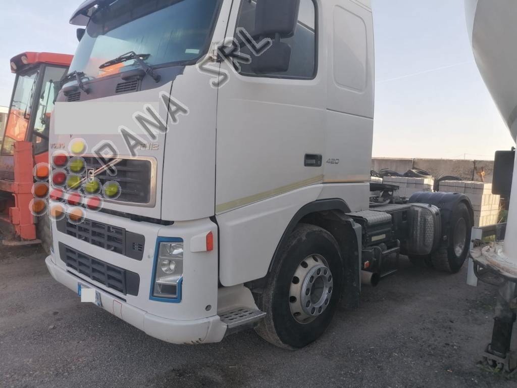 VOLVO FH12 460 (Categoria: Trattori stradali)