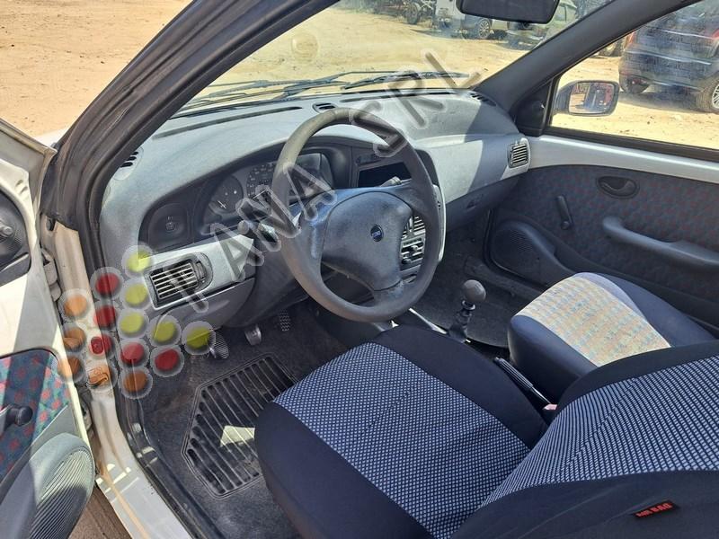 FIAT STRADA (Categoria: Furgonati)