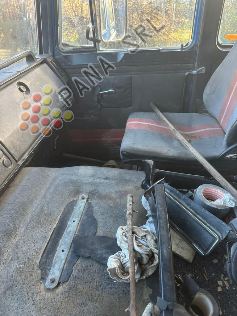 IVECO 330 35 (Categoria: Camion ribaltabili e fissi)