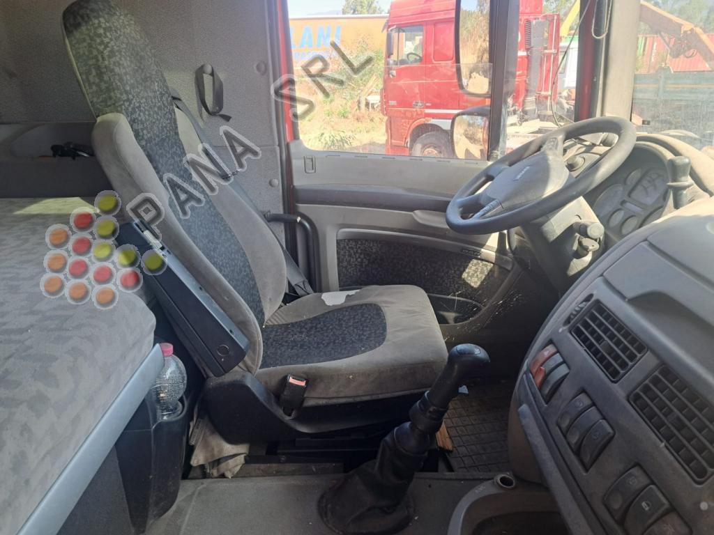DAF XF 105 460 (Categoria: Trattori stradali)