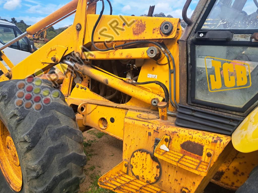 JCB 4C (Categoria: Terne)