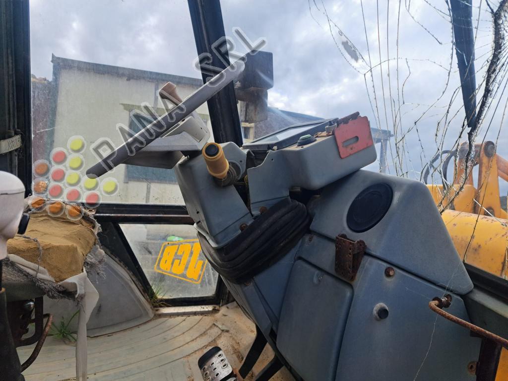 JCB 4C (Categoria: Terne)